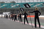 GT3: Silverstone: De gridgirls in beeld gebracht
